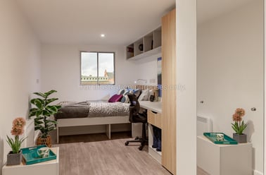 Penthouse 2 Bed Apartment, Hill View Place, Glenthorne Road, St Thomas, Exeter - Image 2