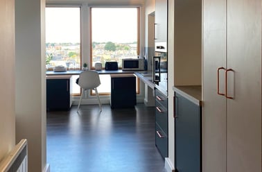 Luxury Studio with Bath, Charles Morton Court, 37-43 Green Lanes, Newington Green, London - Image 3