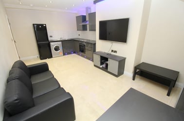 Delph Lane, Rampart Road, Leeds - Image 2