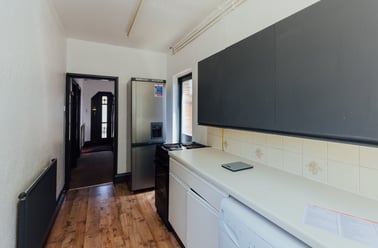 Oaklands Avenue, City Centre, Loughborough - Image 3