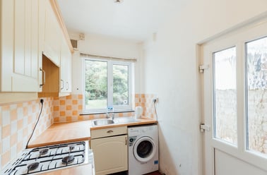 Oaklands Avenue, City Centre, Loughborough - Image 3