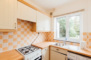 Oaklands Avenue, City Centre, Loughborough - Image 3