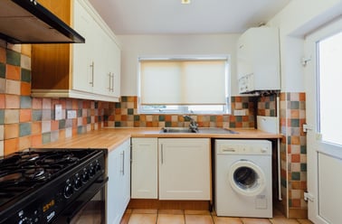 Oaklands Avenue, City Centre, Loughborough - Image 2