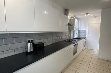 Forest Road, City Centre, Loughborough - Image 2