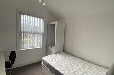 Forest Road, City Centre, Loughborough - Image 3