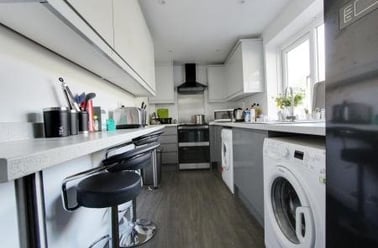 Wynyard Grove, Gilesgate, Durham - Image 3