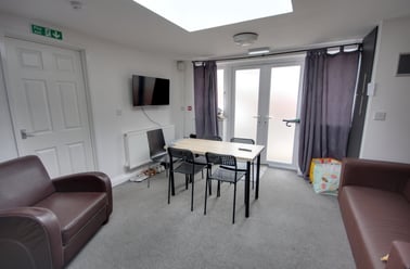 Gilesgate, Durham - Image 3