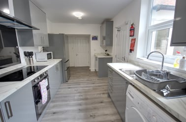 Beechcrest, Nevilles Cross, Durham - Image 3
