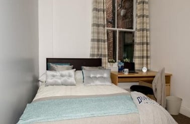 Ravensworth Terrace (L), Claypath, Durham - Image 2