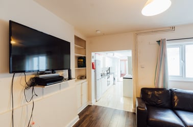 Wellington Street, West End, Lincoln - Image 2