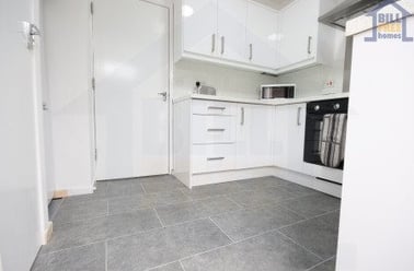 Bradford Crescent, Gilesgate, Durham - Image 3