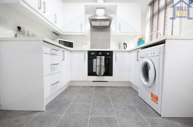 Bradford Crescent, Gilesgate, Durham - Image 2