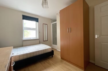 Carlton Close, City Centre, Loughborough - Image 3