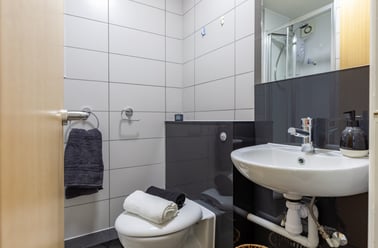 Premium Ensuite, Paddington Park House, 1 Paddington, University Of Liverpool, Liverpool - Image 3