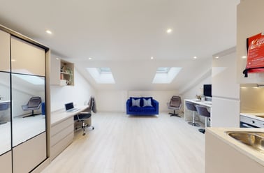 Deluxe Studio, 79 Silver Street, Katesgrove, Reading - Image 2
