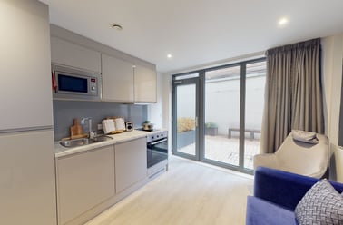 Premium Studio, 79 Silver Street, Katesgrove, Reading - Image 2