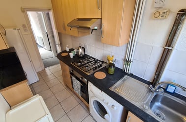 Wallace Avenue, Victoria Park, Manchester - Image 2