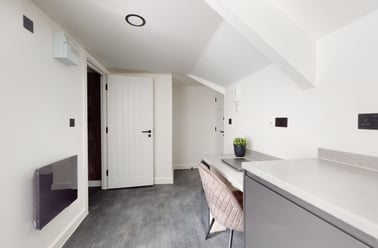 Bridlesmith Gate, City Centre, Nottingham - Image 2