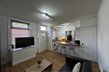 Quarry Street, Rampart Road, Leeds - Image 2