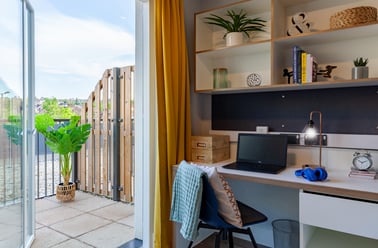 Superior Studio Terrace, West Way Square, 5 West Way Square, Cowley, Oxford - Image 3