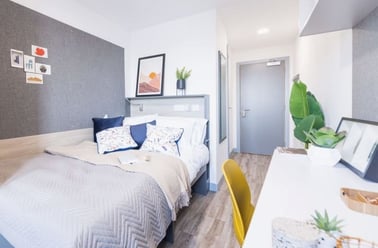 Bronze Ensuite, ONYX, 60 Lancaster Street, City Centre, Birmingham - Image 2