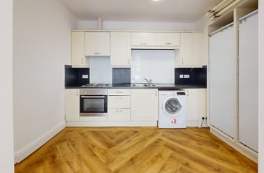 Hyde Park Road, Hyde Park, Leeds - Image 3