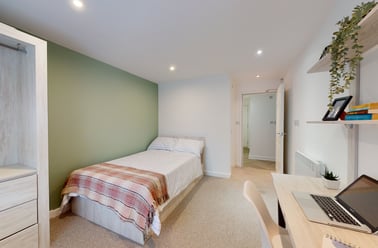 St Ann's Place, Kirkstall, Leeds - Image 3