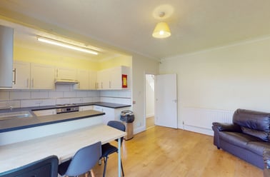 Forest Road, City Centre, Loughborough - Image 3
