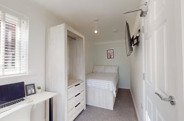 Adam Dale, City Centre, Loughborough - Image 2