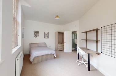 Castle Boulevard, Lenton, Nottingham - Image 3