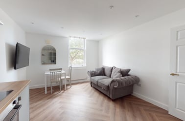 The Grove, Lenton, Nottingham - Image 2