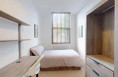 Castle Boulevard, Lenton, Nottingham - Image 2