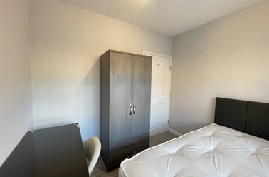 Goods Yard Close, City Centre, Loughborough - Image 3