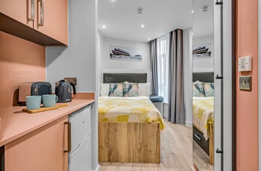 Nest Apartment, Iconinc, Gravity, Beaumont Fee, City Centre, Lincoln - Image 2