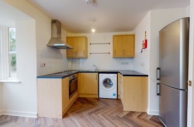 St Michaels Lane, Headingley, Leeds - Image 2