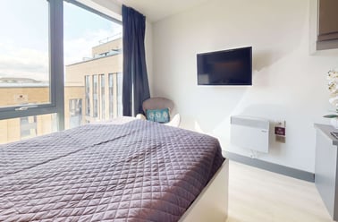 Premium 2 Bed Apartment, 33 Parkside, City Centre, Coventry - Image 2