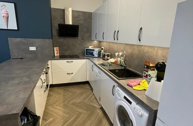 Moorland Avenue, Hyde Park, Leeds - Image 3