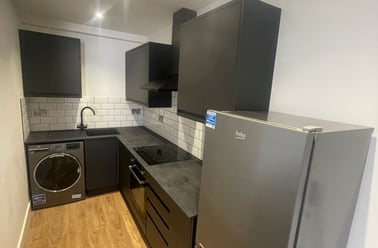 Park Road, City Centre, Loughborough - Image 2