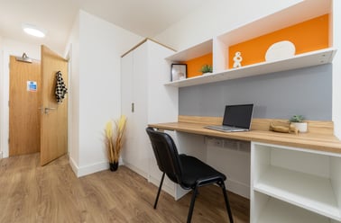 Gold Ensuite, Manchester Student Village, Lower Chatham Street, City Centre, Manchester - Image 2