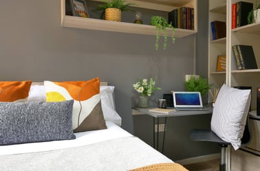 Classic 2 Bed Apartment, Emily Davies, Western Esplanade, Portswood, Southampton - Image 3