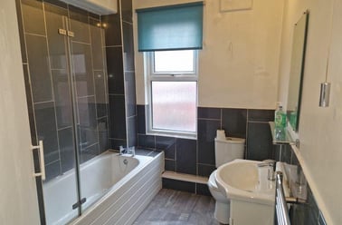 Harold Mount, Burley, Leeds - Image 3