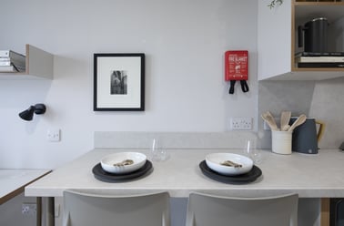 Gold Plus Studio, The Keel Houses, 8 Lower Gilmore Place, Fountainbridge, Edinburgh - Image 3