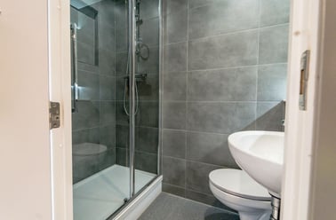 Premium Ensuite, Scotway House, 165 Castlebank Street  , Broomhill, Glasgow - Image 3