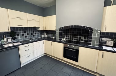 Vernon Road, Newton, Chester - Image 2