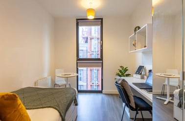 Premium Plus Studio, 88 Bromsgrove House, City Centre, Birmingham - Image 2