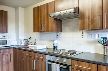 Classic 5 Bed Ensuite Plus, The Pinnacles, Broad Street, City Centre, Sheffield - Image 2