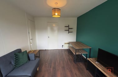 Sholebroke Avenue, Chapel Allerton, Leeds - Image 2