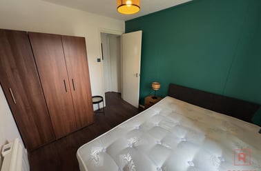 Sholebroke Avenue, Chapel Allerton, Leeds - Image 3