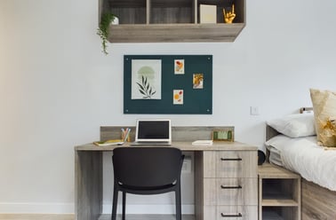 Superior Ensuite Plus, Crown Place, St Ann's Well Road, The Old Meadows, Nottingham - Image 3