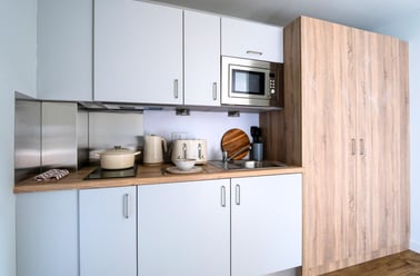 Deluxe Studio, Greenmarket Studios, 6 South Marketgait, City Centre, Dundee - Image 3